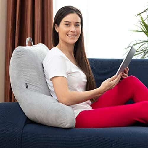 Mein Komfort beim Schreiben: Das InnovaGoods Lesekissen im Test