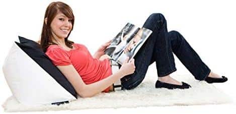 Mein Erlebnis mit dem Bookworm Lesekissen: Komfort beim Schreiben